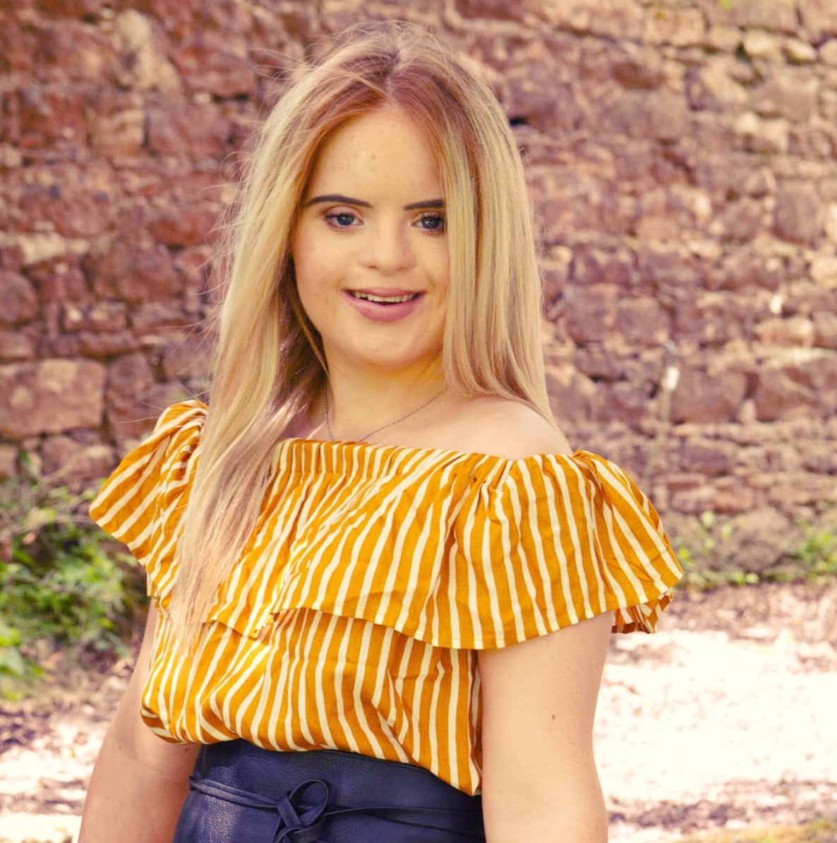 Kate Grant cho biết mẹ cô, bà Deirdre là người vĩ đại nhất cuộc đời khi giúp cô vượt qua định kiến của xã hội để theo đuổi đam mê và toả sáng.