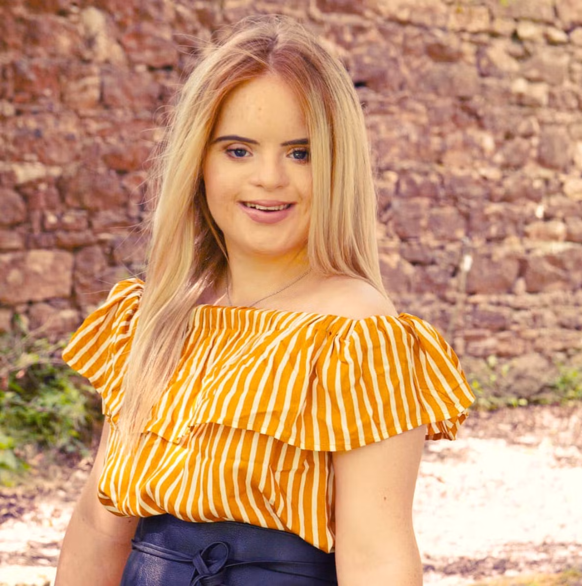 Kate Grant cho biết mẹ cô, bà Deirdre là người vĩ đại nhất cuộc đời khi giúp cô vượt qua định kiến của xã hội để theo đuổi đam mê và toả sáng.