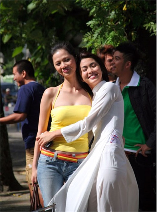 Chắc hẳn thế hệ 9X, đầu 10X ai cũng còn nhớ bộ phim " Bỗng dưng muốn khóc" nổi như cồn vào những năm 2008. Bên cạnh hai nhân vật chính là Tăng Thanh Hà và Lương Mạnh Hải thì Vân Anh, người thủ vai Ngọc Diệp đanh đá cũng nhận được sự quan tâm đặc biệt của khán giả thời điểm đó.