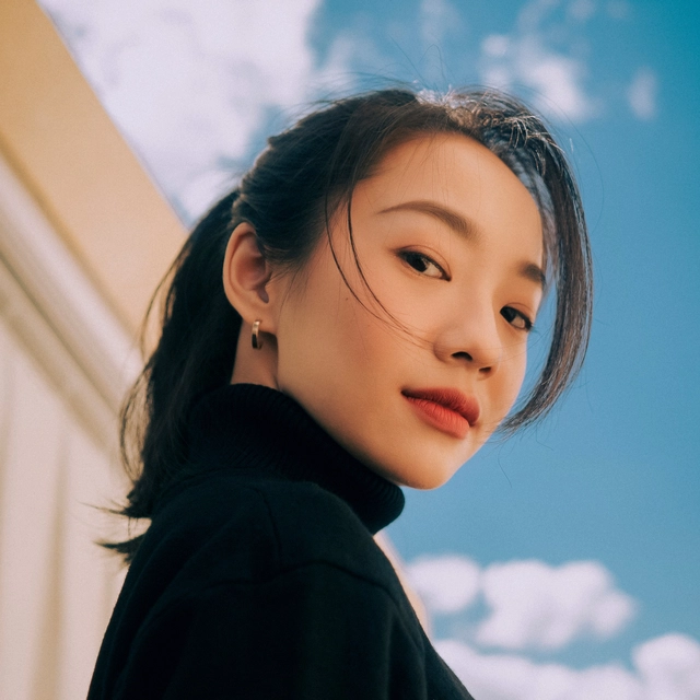 So với lúc bắt đầu vào nghề, Hoàng Hà đã trưởng thành hơn, cô cũng gặt hái được nhiều thành tựu cho sự nghiệp riêng mình.