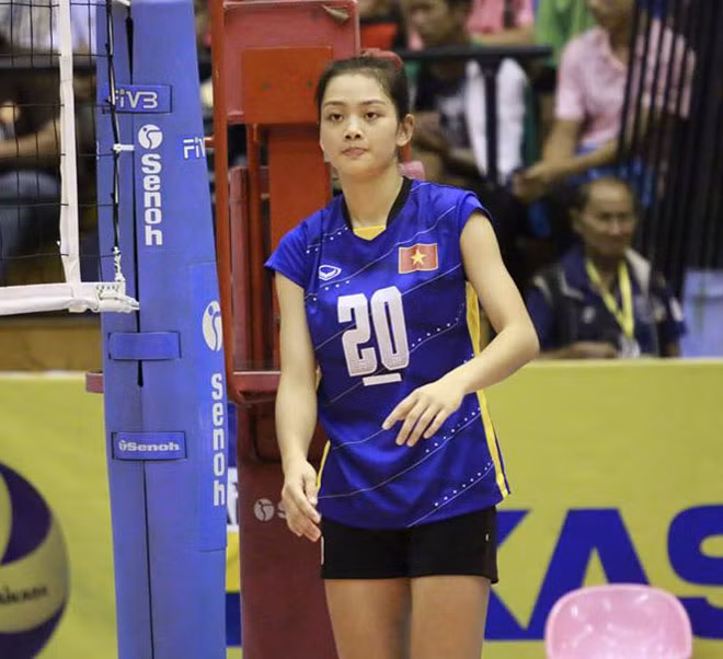 Có lúc lịch thi đấu quá dày, thỉnh thoảng phong độ tôi đi xuống. Lúc đó suy nghĩ của tôi rất tiêu cực, chỉ muốn bỏ hết mọi thứ để rẽ sang một hướng khác. Nhưng tôi cũng dần trưởng thành và quyết tâm trên con đường mình chọn”, Thu Hoài tâm sự.