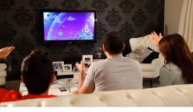 Tết Độc lập, còn gì vui hơn việc cả gia đình ngồi lại bên nhau, cùng thưởng thức một bộ phim hay. Vừa gắn kết tình cảm gia đình lại có thể giải trí.