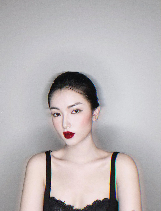 Hiện tại, 2 nhân vật chính trong bức ảnh vẫn chưa lên tiếng xác nhận bất cứ thông tin nào, tuy nhiên người hâm mộ vẫn luôn hi vọng Bùi Tiến Dũng sớm có câu trả lời.