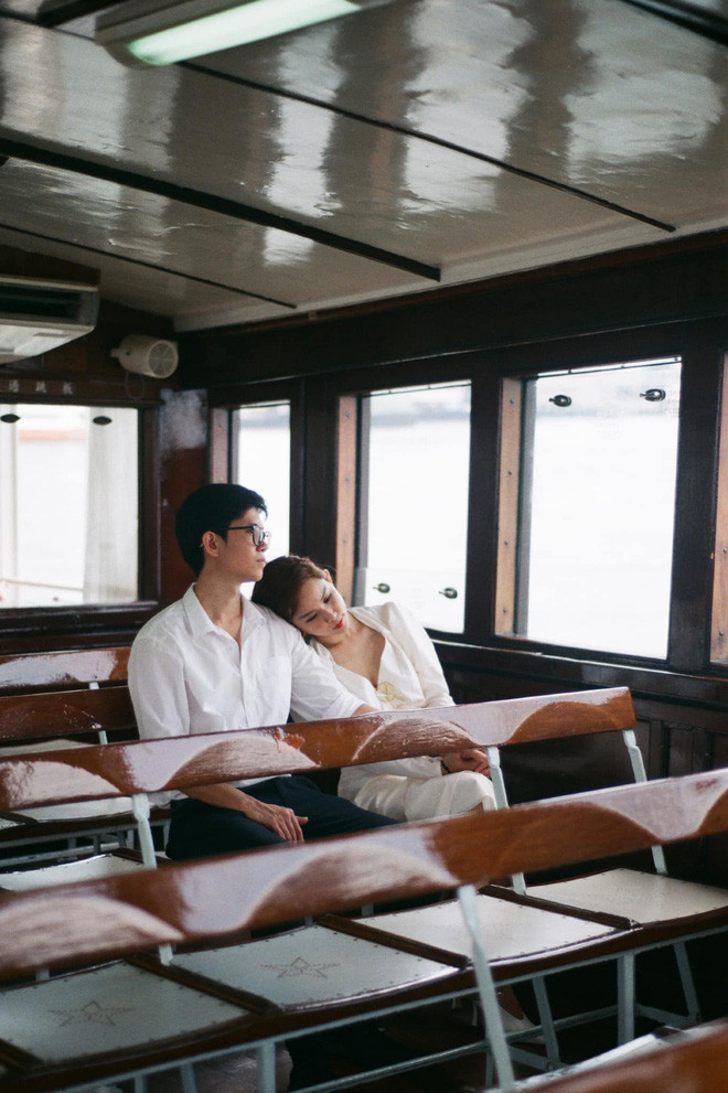 Chắc hẳn khán giả yêu mến chương trình Chuyển động 24h vẫn còn nhớ BTV Trúc Mai - cô gái xinh đẹp với giọng nói dễ mến thường xuyên lên sóng.