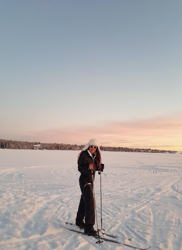 Chia sẻ về lý do rời VTV, nữ MC xinh đẹp cho hay vì đã xa gia đình quá lâu nên mọi người muốn cô trở về gần quê hương làm việc. Sau VTV, Trúc Mai "đầu quân" cho Today TV.