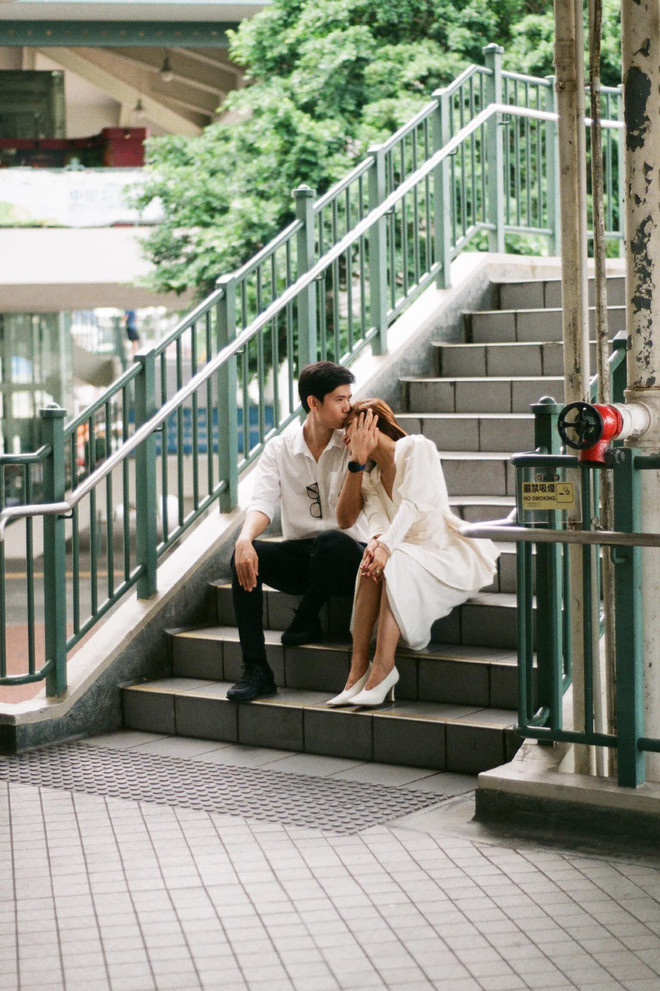 Được biết, cựu MC VTV đã tổ chức lễ cưới với bạn trai sau 8 tháng đăng ký kết hôn vào hôm 31/10.