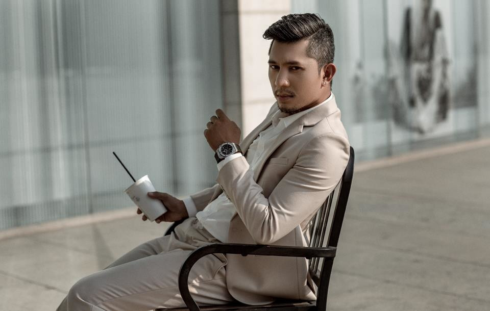 Chỉ cần gõ từ khóa và nhấp chuột sẽ có hàng triệu kết quả thông tin liên quan đến Lương Bằng Quang, nhưng phần lớn kết quả trên top lại là những lùm xùm thị phi của anh chàng này cùng bạn gái Ngân 98.