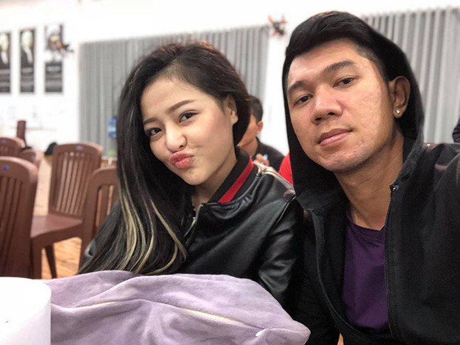 Nhạc sĩ trẻ này vốn sinh ra trong gia đình nhà nòi khi có bố là nhạc sĩ Lương Bằng Vinh, mẹ là giáo viên dạy nhạc nên Lương Bằng Quang được tiếp xúc với âm nhạc từ rất sớm, trở thành nghệ sĩ đa tài với những sáng tác có phong cách và giọng hát mang đặc trưng riêng ở thời đó.