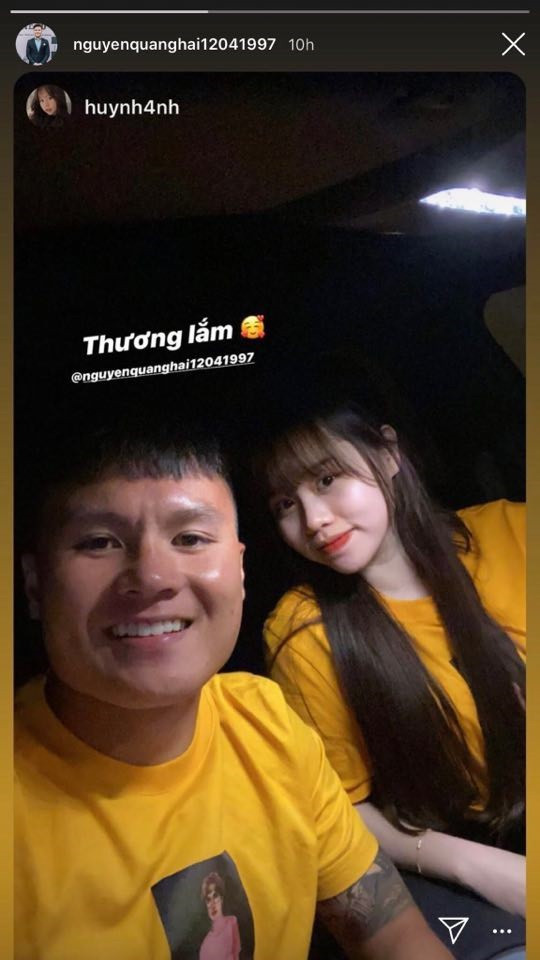 Trái ngược với bạn gái, Quang Hải không có bất kỳ động thái nào cho thấy mối quan hệ của cả hai đang gặp vấn đề.