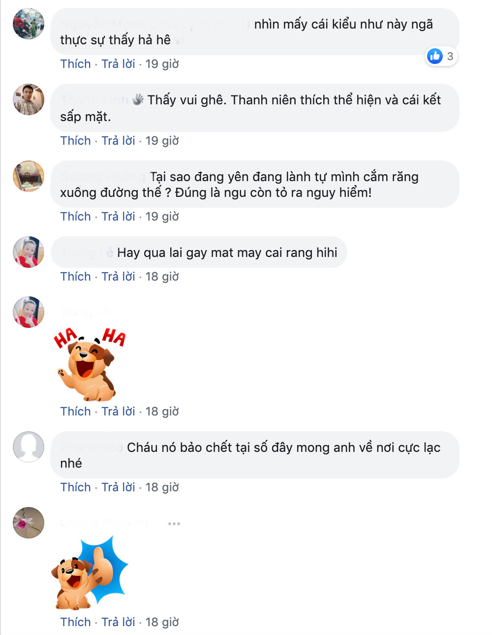 Ngay sau khi vừa được đăng tải, clip đã thu hút rất nhiều lượt tương tác. Nhiều người tỏ rõ thái độ hả hê khi nam thanh niên trên bị ngã. Tài khoản tên D.Q.H bình luận: "Bọn này phải cho gãy hết răng mới chừa, cơm không thích nhai lại thích nuốt cháo đây mà". Đồng tình với ý kiến trên, một người dùng tên T.T nói: "Nguy hiểm quá, nhiều vụ chết vì va phải lũ 'trẻ trâu' như vậy. Không biết bao giờ tình trạng này mới chấm dứt?".