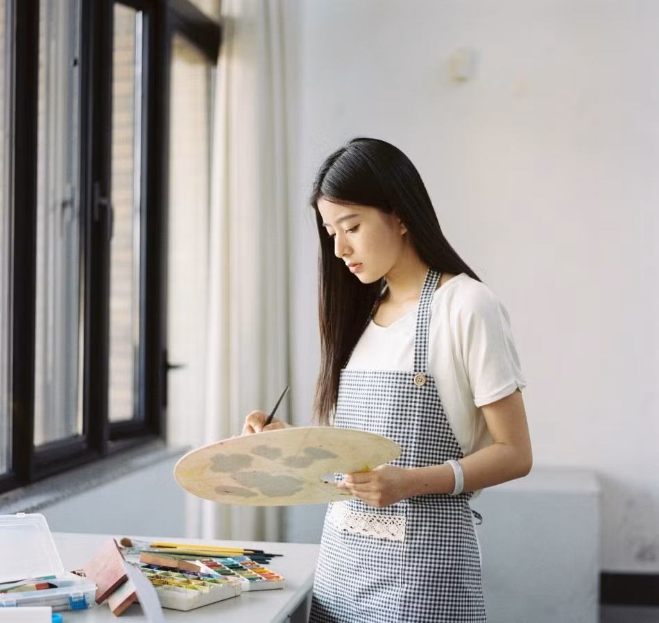 Bản thân cô nàng cũng rất thích nghệ thuật nhiếp ảnh, mong muốn được đi du lịch nhiều nơi, chụp những bức ảnh đẹp.