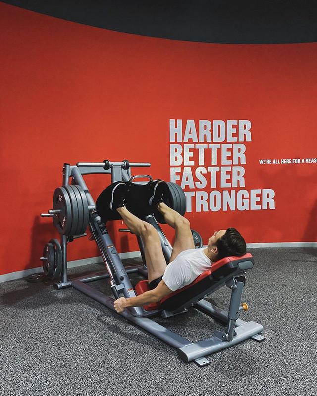 Cổ động viên Việt Nam cho rằng tấm ảnh đó là ảnh cũ, tuy nhiên sự thật là được chụp vào ngày 13/4 vừa qua.