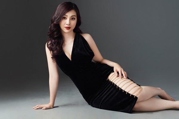 Ngoài công việc tại ngân hàng, Nguyễn Hoài Thương còn là Tổng Giám đốc của Viện thẩm mỹ Bonita có địa chỉ tại Hà Nội.