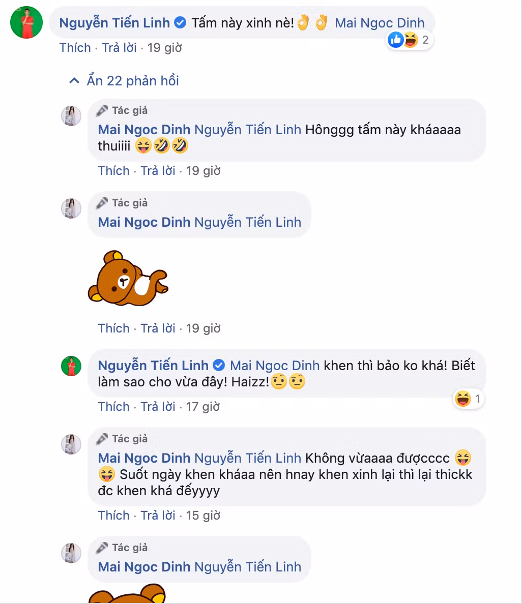 Bạn gái cũ vừa công khai sắp lên xe hoa, Tiến Linh cũng "thả thính" gắt trên trang cá nhân của hot girl World Cup Đinh Ngọc Mai. Nam cầu thủ cực chăm chỉ tương tác, bài viết nào của cô nàng cũng bình luận khen xinh.