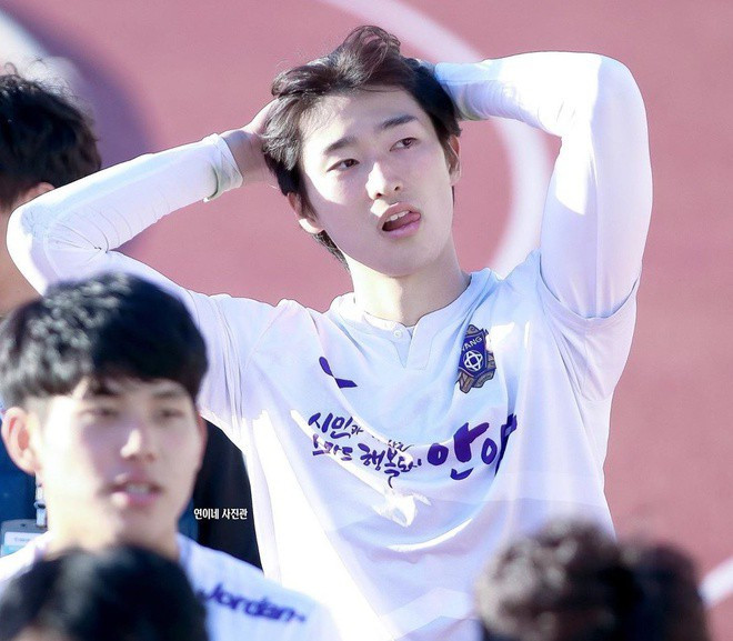 Kyu-seong là cầu thủ ghi bàn thắng thứ 2 ấn định chiến thắng 2-1 của U23 Hàn Quốc trong trận gặp U23 Iran vào tối 12/1. Ở mùa giải K-League 2 2019, anh đã ghi 14 bàn cho Anyang sau 33 trận đấu. Từ mùa giải năm sau, Kyu-seong sẽ được thi đấu ở K League 1 trong màu áo CLB Jeonbuk.