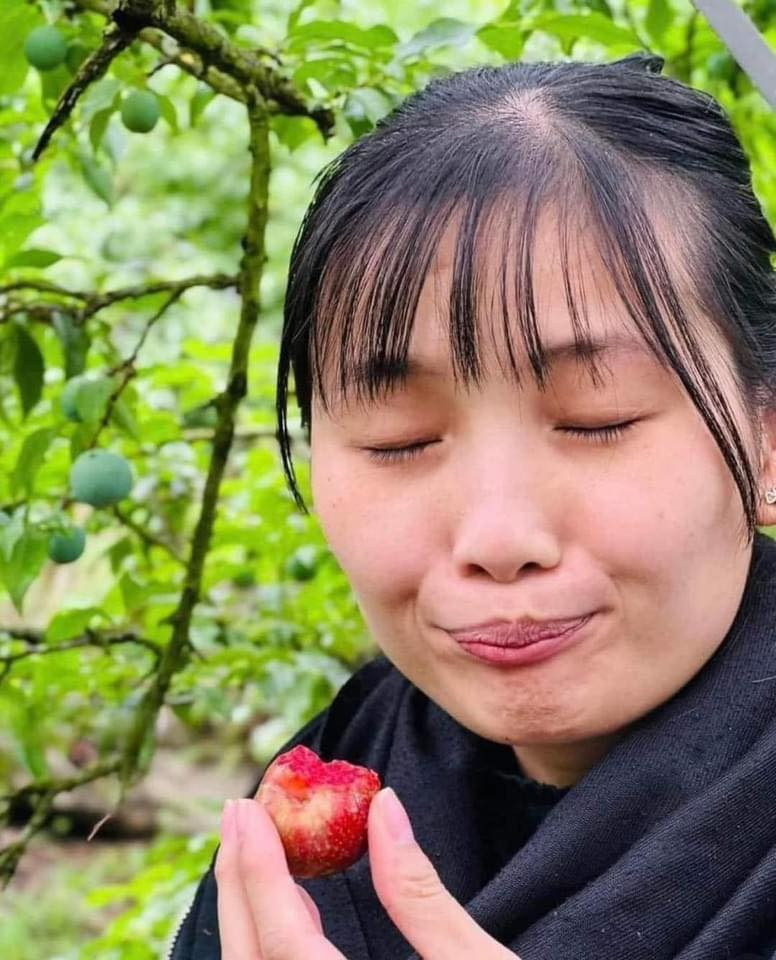 Bắt cận cảnh biểu cảm khó đỡ này...