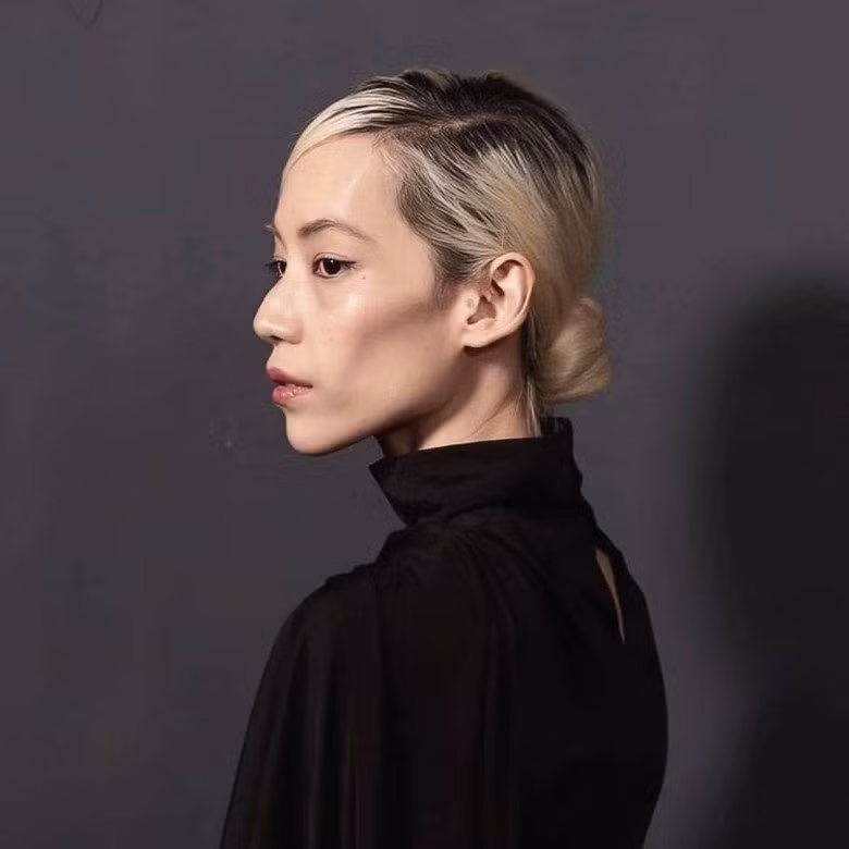 Trước đó, Kitty Chicha cũng từng gây bất ngờ với ngoại hình gầy gò trong một sự kiện quốc tế