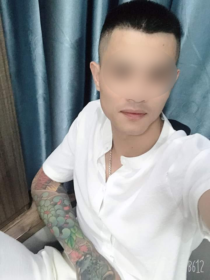 Đặc biệt, anh chàng thừa nhận cô gái được là bạn gái cũ Khá Bảnh chính là người yêu của mình qua dòng bình luận trên MXH.