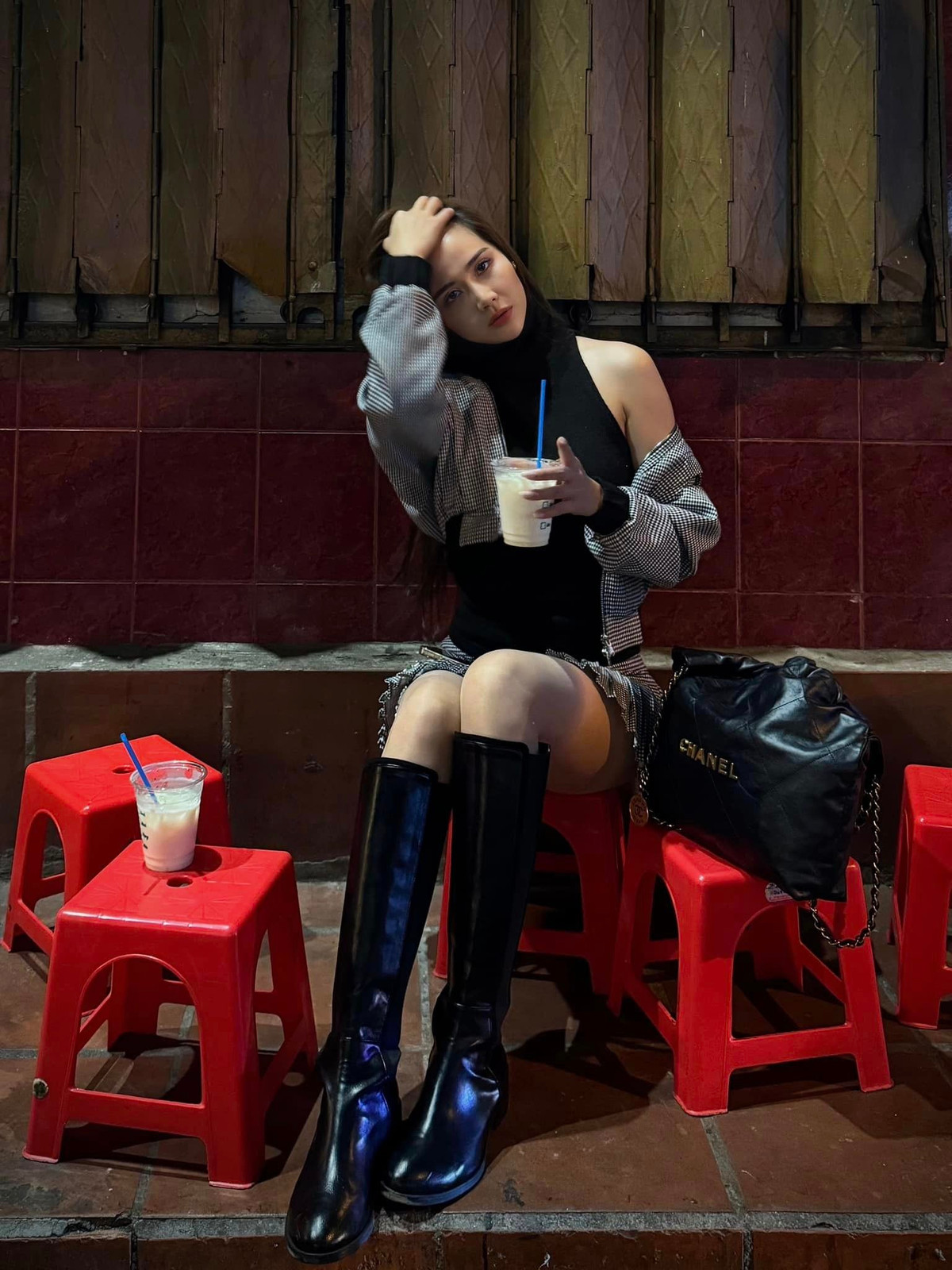 "Bóng hồng của vũ trụ điện ảnh VTV" liên tục tham gia các dự án phim và được khán giả đón nhận sau đổ vỡ hôn nhân. Qua các bộ phim như Tình yêu và tham vọng, Hồ sơ cá sấu... gần nhất là Thương ngày nắng về, khán giả đánh giá cao diễn xuất của cô trong phim.