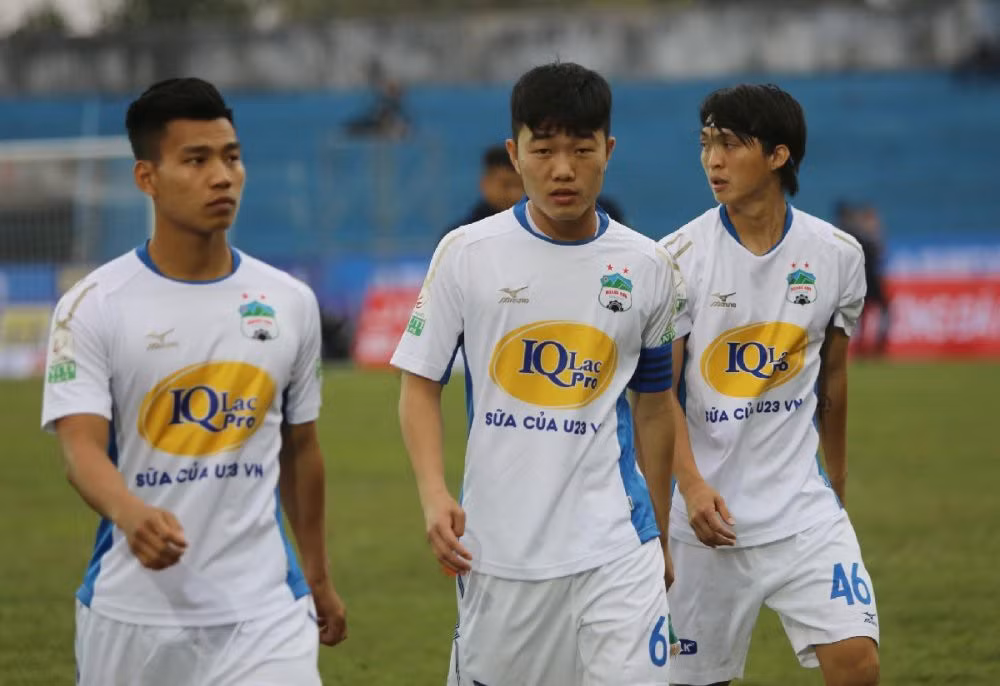 Văn Thanh và Xuân Trường thường xuyên cùng nhau "tạo nét", cover những ca khúc trên mạng xã hội với giọng cả lệch tông khiến người hâm mộ cười bò.