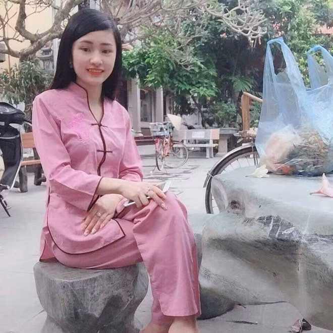 Vào tháng 7/2019, vụ việc một cô gái xinh đẹp quê Tuyên Quang tên Thúy nhẫn tâm ra tay đâm chết tình địch bằng dao gọt hoa quả khiến ai nấy đều ngỡ ngàng.