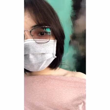 Chỉ một hành động thiếu suy nghĩ trong lúc ghen tuông mù quáng mà người chồng sắp cưới của Lan Vy phải trả giá cho hành động của mình. Còn cô phải mang khuôn mặt biến dạng, đau đớn về thể xác cả đời.