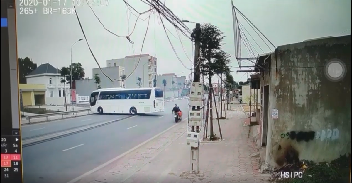 Tat dau xe khach ninja Lead 