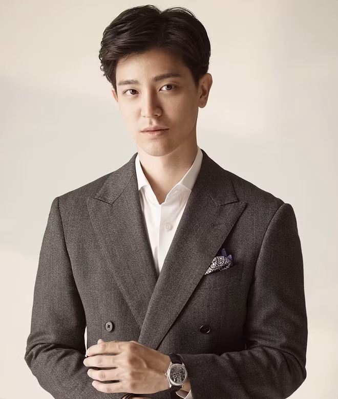 Vừa điển trai vừa tài giỏi, giàu có, mỹ nam đắt giá của Thái Lan là niềm mơ ước của biết bao cô gái.