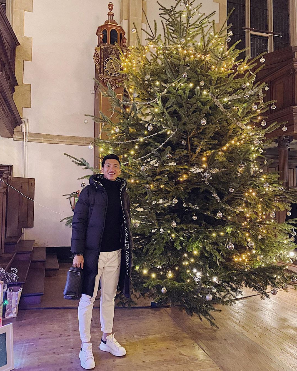 Hiện tại, Văn Hậu đang ở Hà Lan luyện tập và thi đấu cho CLB SC Heerenveen. Mới đây, HLV Park Hang-seo tiết lộ ông cùng CLB Hà Nội đã ngỏ ý muốn đưa cầu thủ sinh năm 1999 về đá U23 Châu Á nhưng không được phía CLB bóng đá Hà Lan chấp nhận.