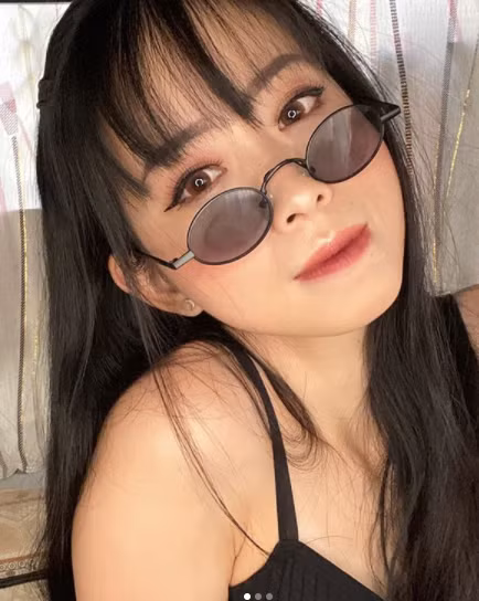 Ngoài bảng thành tích dài dặc trong thi đấu thì cô nàng này còn được yêu mến bởi ngoại hình xinh xắn, nụ cười dễ thương.