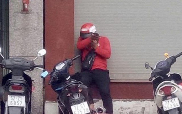 Nhiều tài xế thậm chí đã bật khóc bởi giá trị đơn hàng bằng tiền họ kiếm được trong cả một ngày dài.