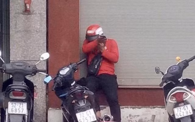 Nhiều tài xế thậm chí đã bật khóc bởi giá trị đơn hàng bằng tiền họ kiếm được trong cả một ngày dài.