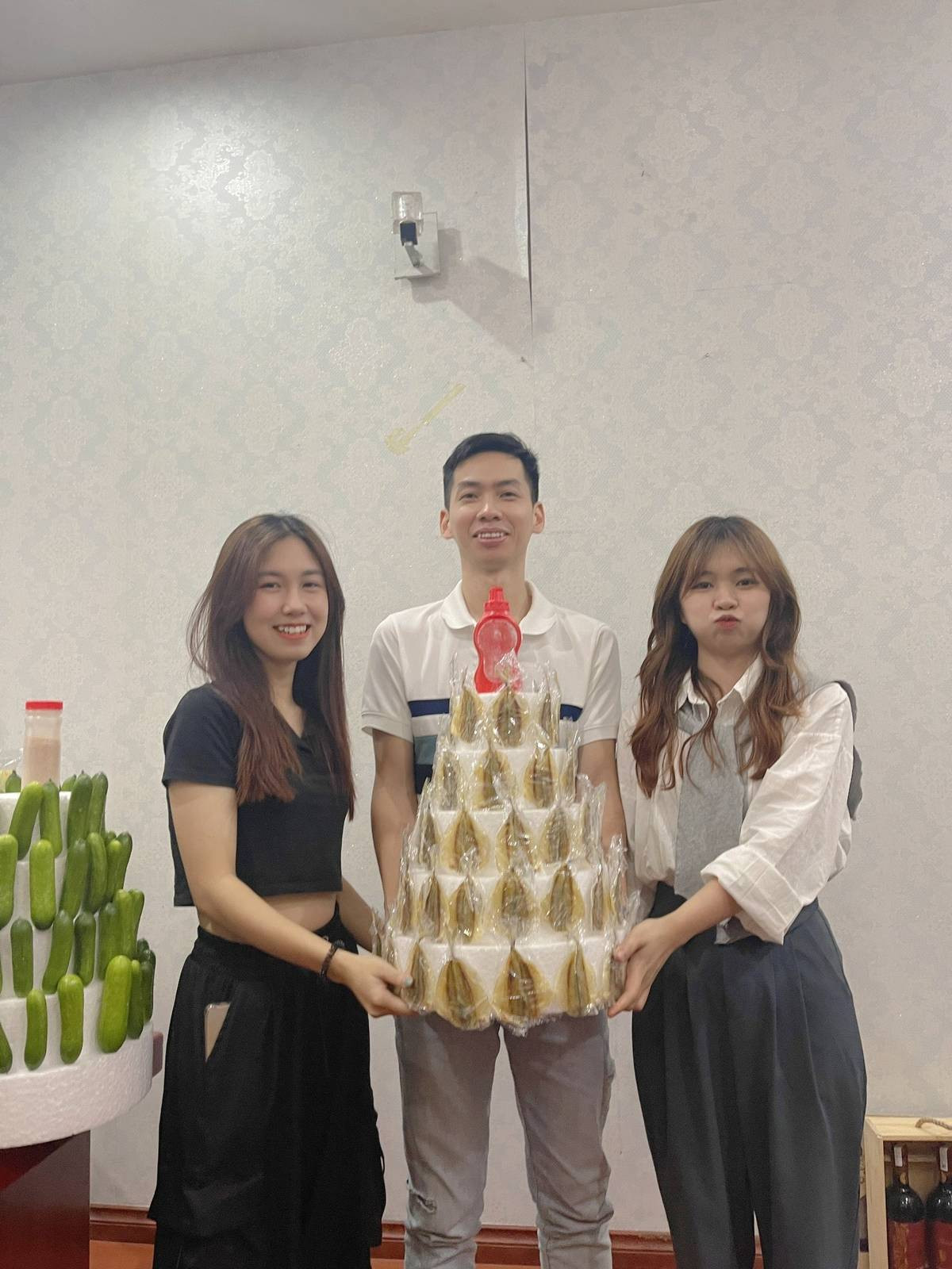 Đã có bia rồi thì không thể thiếu đồ nhắm.