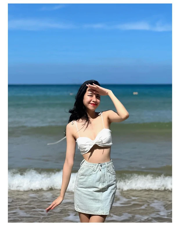 Ngoài thời gian cống hiến cho công việc, những lúc không đi bay, Linh dành thời gian cho gia đình, bạn bè và chăm sóc bản thân.