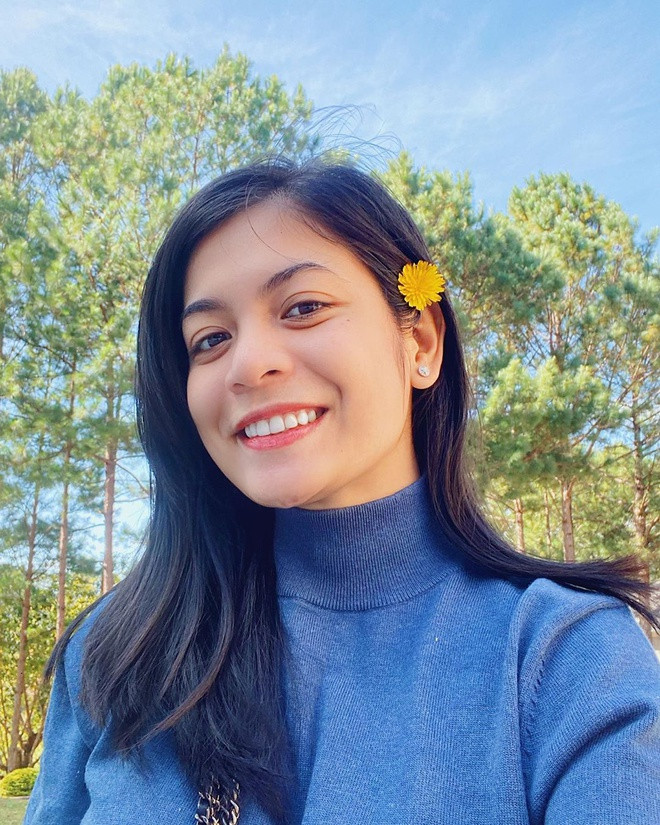 Trang Ellan là start up trong ngành thời trang thiết kế tại TP HCM. Cô cũng có mối quan hệ thân thiết với nhiều fashionista nổi tiếng.