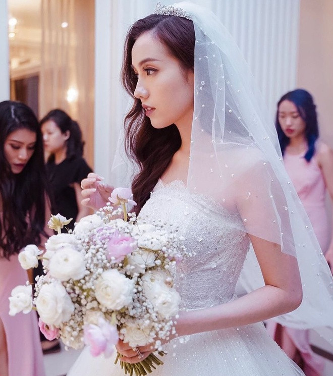 Nổi tiếng từ sớm, Mie là một trong những gương mặt của hội con nhà giàu tại Sài Gòn. Từ khi lên đường sang Mỹ du học, không còn tham gia các sự kiện tại Việt Nam thì độ nổi tiếng của hot girl không còn được như cũ.