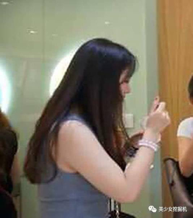 Như bao Mãn Mãn gặp vấn đề về cân nặng khác, cô nàng cũng từng cố gắng giảm cân nhiều lần nhưng không thành.