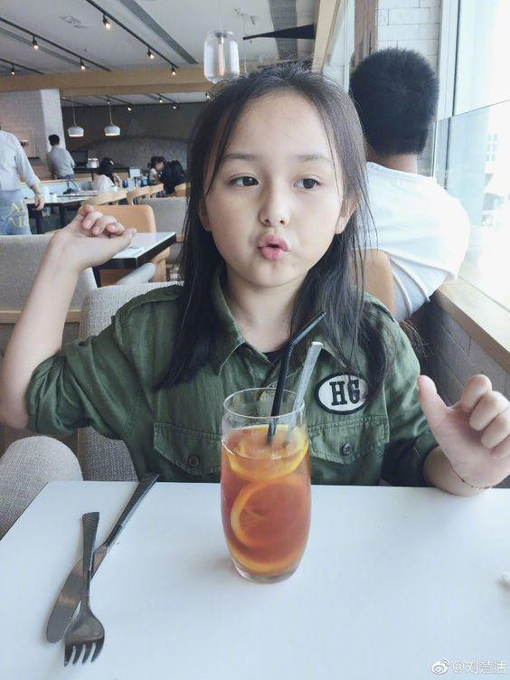 Hiện tại Lưu Sở Điềm vẫn là sao nhí nổi tiếng tại Trung Quốc.