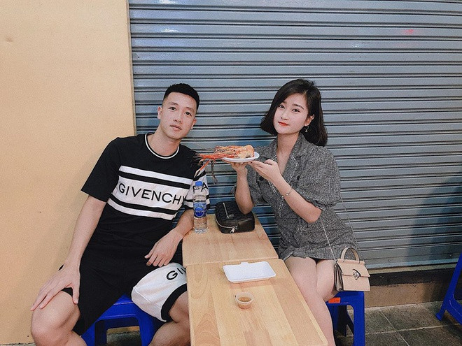 Dù biết là ai cũng cần có cuộc sống riêng, tự kiếm được rất nhiều tiền nhưng bị đặt điều là ăn bám, tiêu tiền của bạn trai thì ai cũng tức nhưng nhiều người cho rằng Thuỳ Dương không gay gắt như vậy.