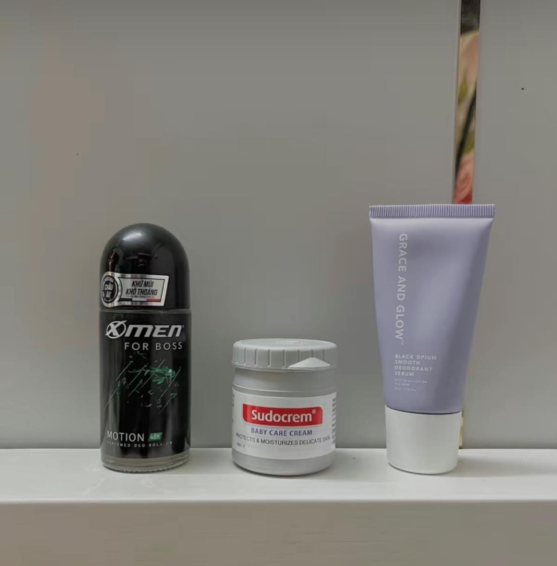 Đến sữa rửa mặt.