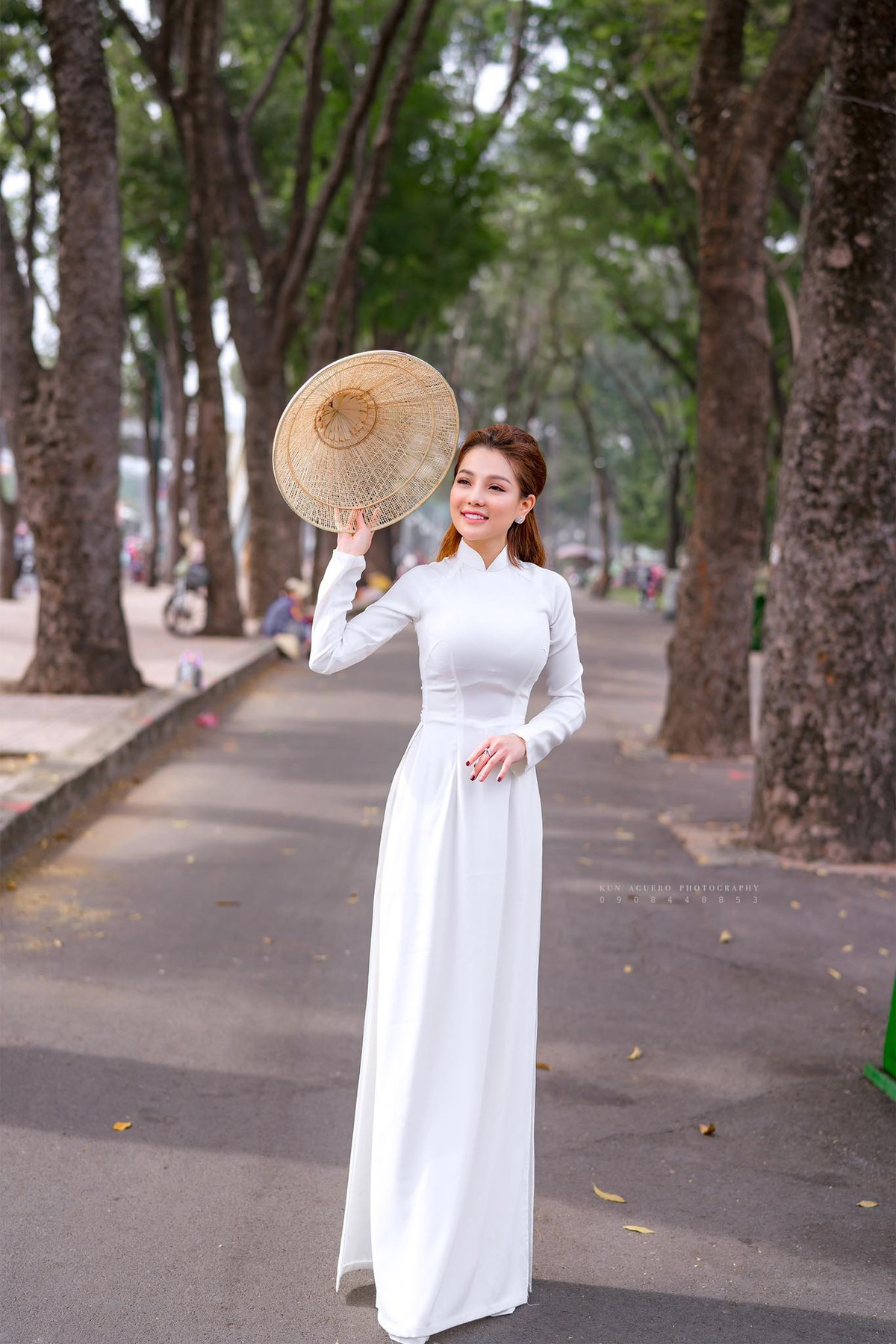 "Nếu sau này Mon có bị tung clip thì chắc chắn clip đó chỉ có Mon và bồ bên Thái hôn nhau thôi chứ không có hình người đàn ông xuất hiện trong clip đó đâu" - Hot girl cho biết.