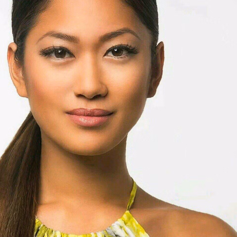 Khuôn mặt đậm chất Á Đông và cơ thể săn chắc, gợi cảm như mỹ nữ phương Tây là lợi thế lớn khiến Maysa Quy trở thành người mẫu thể hình được nhiều cư dân mạng yêu thích.