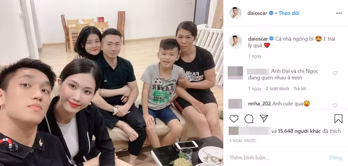 Là một cầu thủ điển trai, đào hoa nhất nhì làng bóng đá Việt, sau khi chia tay với bạn gái cũ Nguyễn Huyền Trang, Trọng Đại liên tục dính tin đồn hẹn hò với các hot girl. Mới đây, trên trang cá nhân của mình, nam cầu thủ đăng tải hình ảnh về thăm gia đình, bên cạnh anh là một bóng hồng vô cùng xinh đẹp và quen mặt với dân mạng.