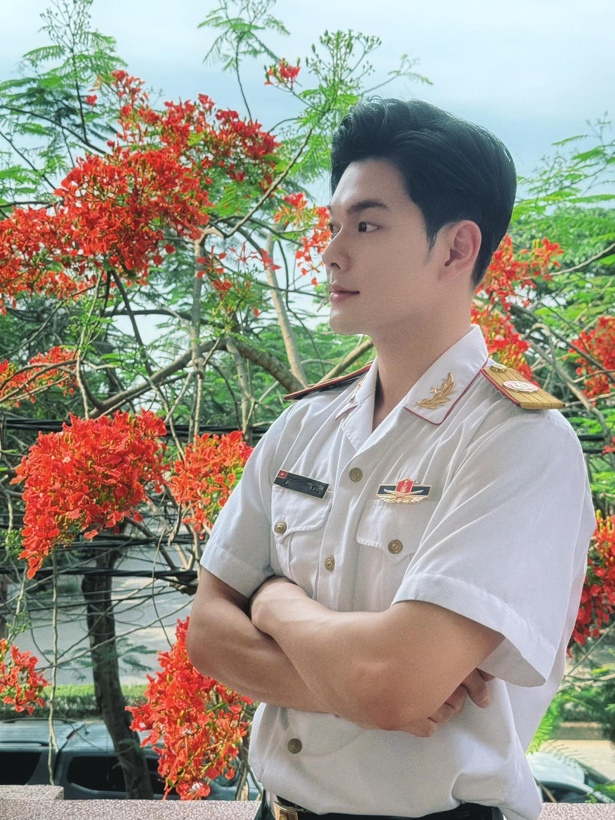 Anh chàng còn được gắn với cái tên "hot boy ví dặm".