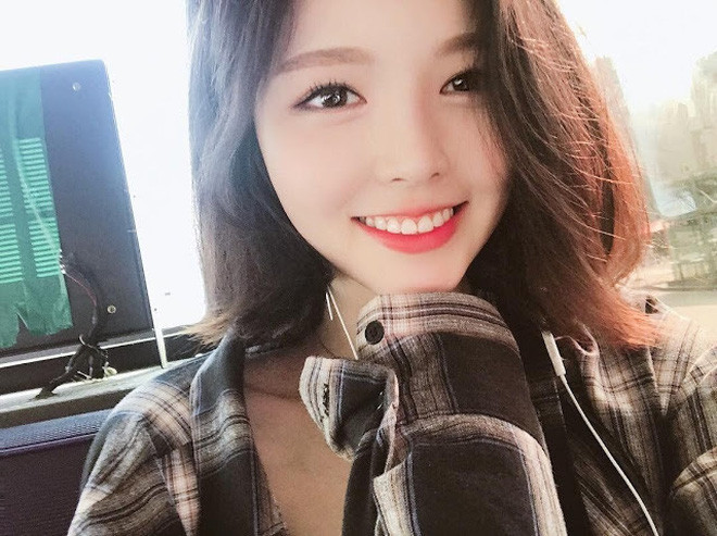 Nổi tiếng nhanh chóng như vậy nên thu nhập của Boki từ công việc này là không hề nhỏ. Trang Thetab ước tính thu nhập trung bình hàng tháng của cô gái 26 tuổi khoảng 560.000 USD.