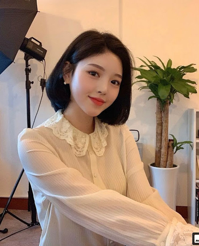 Dù ăn uống với mức độ liên tục nhưng nữ Youtuber này vẫn giữ được thân hình rất thon thả, mỏng manh đáng ngạc nhiên. Trong một clip trả lời người theo dõi, cô cho biết luôn cố gắng duy trì cân nặng từ 45 kg đến 55 kg.