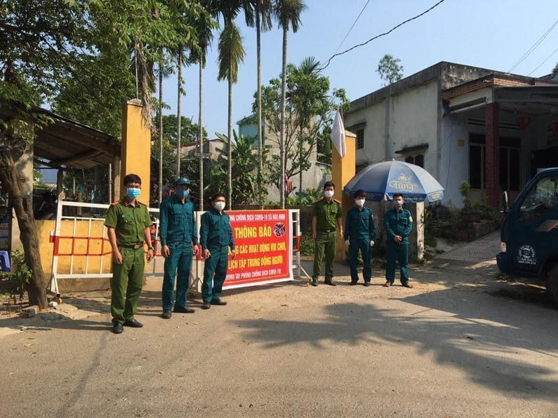 Theo thông tin một diễn đàn lớn đăng tải trên mạng xã hội, có hàng trăm "phượt thủ" đã bị giữ lại khi cố vượt qua chốt kiểm soát tại xã Hòa Vang, huyện Hòa Vang, thành phố Đà Nẵng. Tính từ đầu tháng 4 đã xuất hiện hơn 60 nhóm với tổng 530 người tổ chức đi dã ngoại ở các khu vực sông, suối, thắng cảnh như Suối Mơ, Bà Nà,...