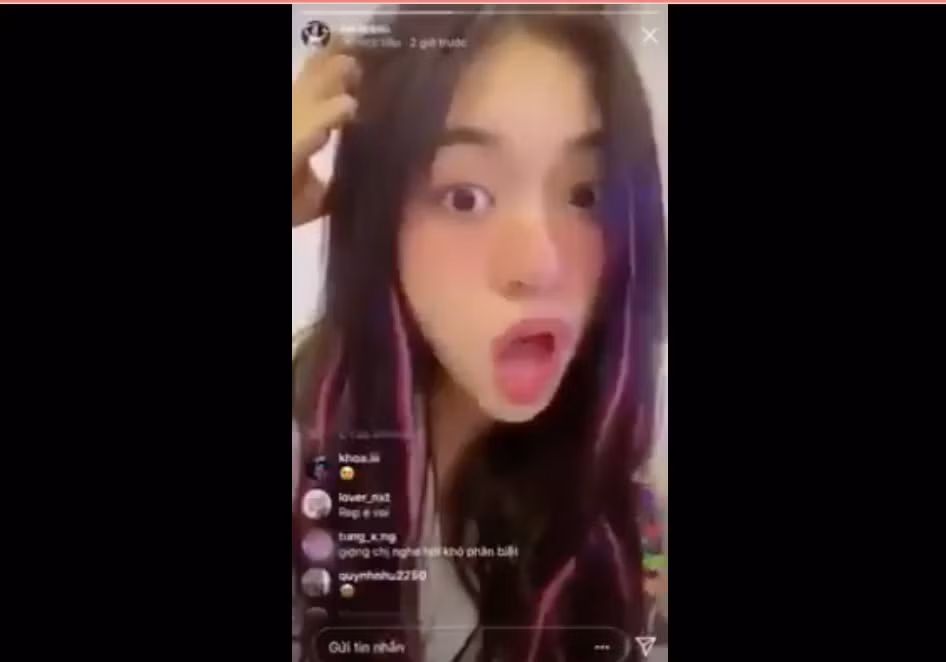 Mới đây, trong một livestream, khi bị chê là "dẹo", hot girl "bắp cần bơ" đã ngay lập tức nhại lại giọng hiện tượng mạng xã hội Trần Đức Bo. Điều này khiến bản thân người bị nhắc đến là dân mạng không khỏi khó chịu.