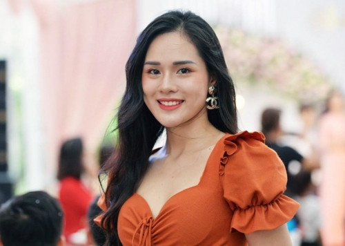 Nguyễn Thị Huyền Trang (SN 1996) công khai hẹn hò với Trọng Đại từ tháng 8/2018. Đến tháng 7/2019, cặp đôi dính tin đồn rạn nứt khi nam cầu thủ của CLB Viettel xoá hết ảnh với người yêu trên trang cá nhân đồng thời đăng tải trạng thái: "Đau để trưởng thành".