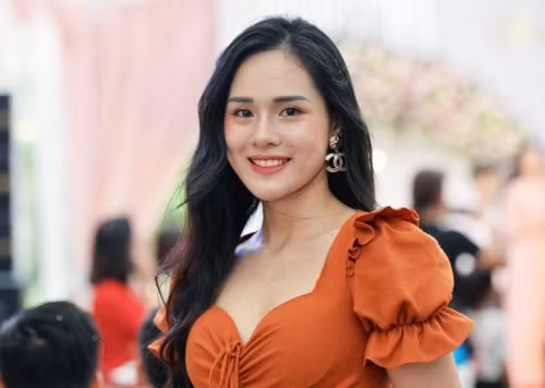 Nguyễn Thị Huyền Trang (SN 1996) công khai hẹn hò với Trọng Đại từ tháng 8/2018. Đến tháng 7/2019, cặp đôi dính tin đồn rạn nứt khi nam cầu thủ của CLB Viettel xoá hết ảnh với người yêu trên trang cá nhân đồng thời đăng tải trạng thái: "Đau để trưởng thành".